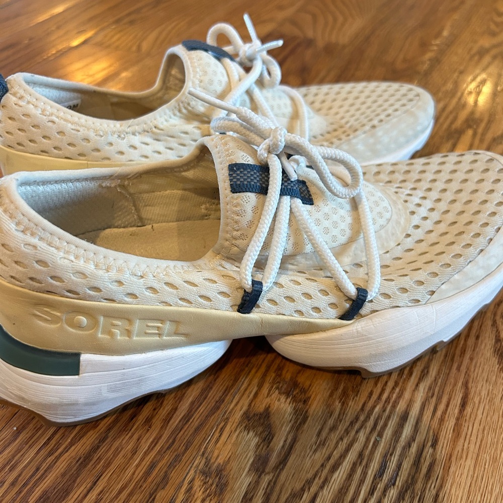 Sorel Women's Cream Sneakers